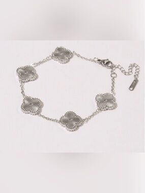 Alhambra Clover Delicate Silver Floral Link Bracelet